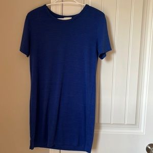 Aritzia dress in perfect conditions